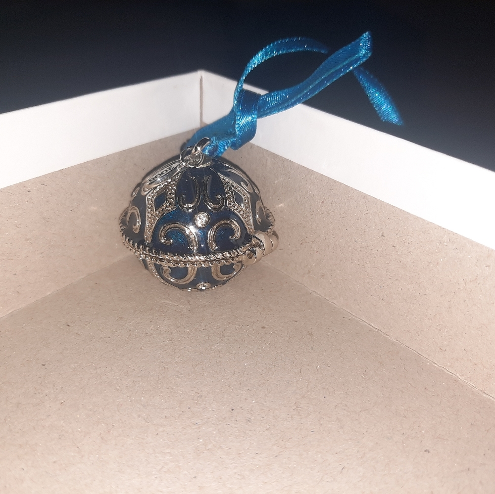 Charm - Picture 2 of 3